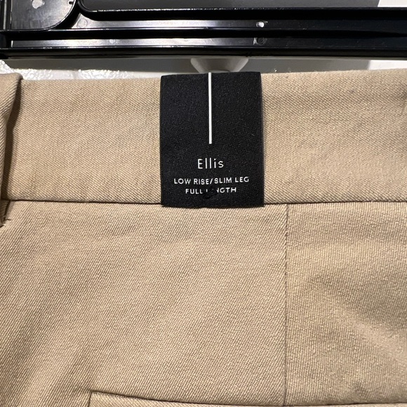 BRAND NEW Babaton Ellis Pant in Tan, Size 4 - Picture 3 of 5